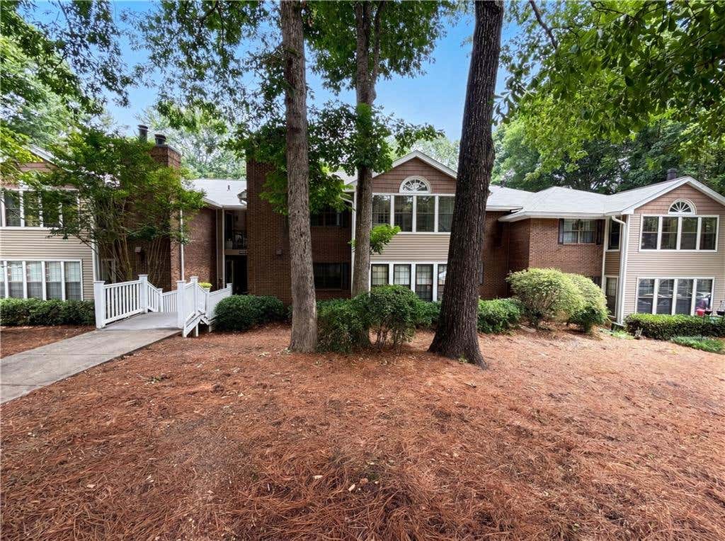 Photo of 507 Barrington Hills Drive, Atlanta, GA 30350 (MLS # 7787913)