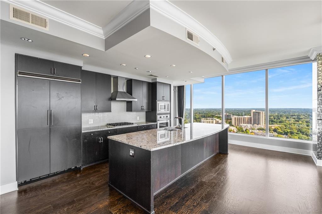 RITZ CARLTON RESIDENCES - Residential