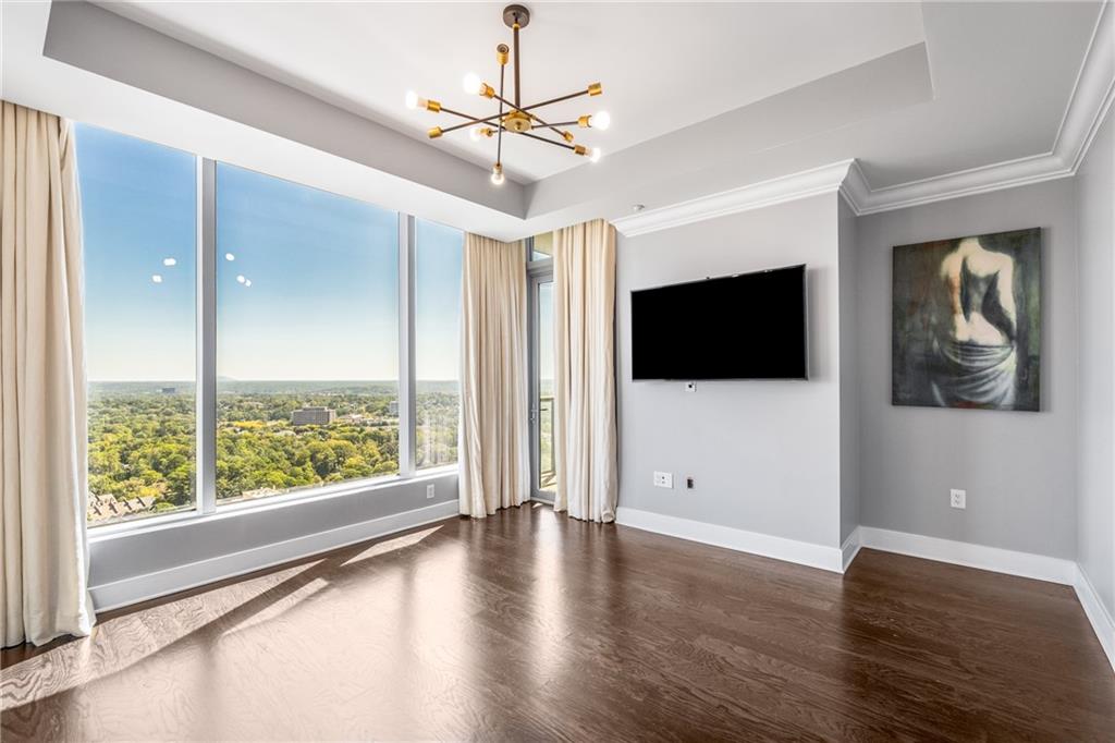 RITZ CARLTON RESIDENCES - Residential