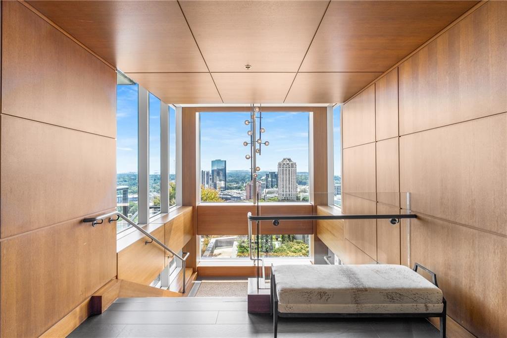 RITZ CARLTON RESIDENCES - Residential