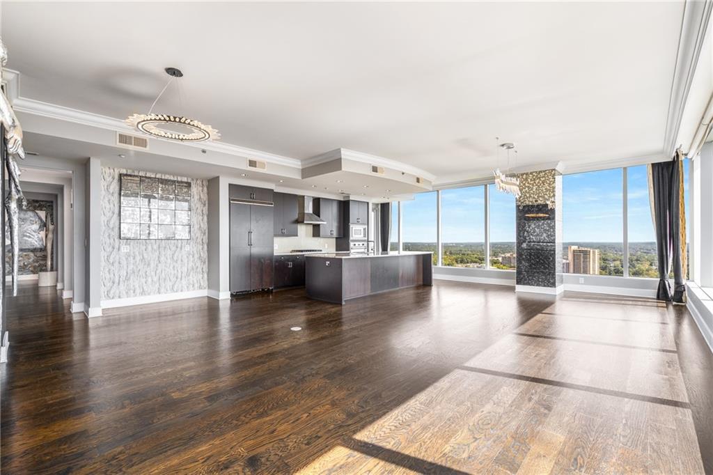 RITZ CARLTON RESIDENCES - Residential