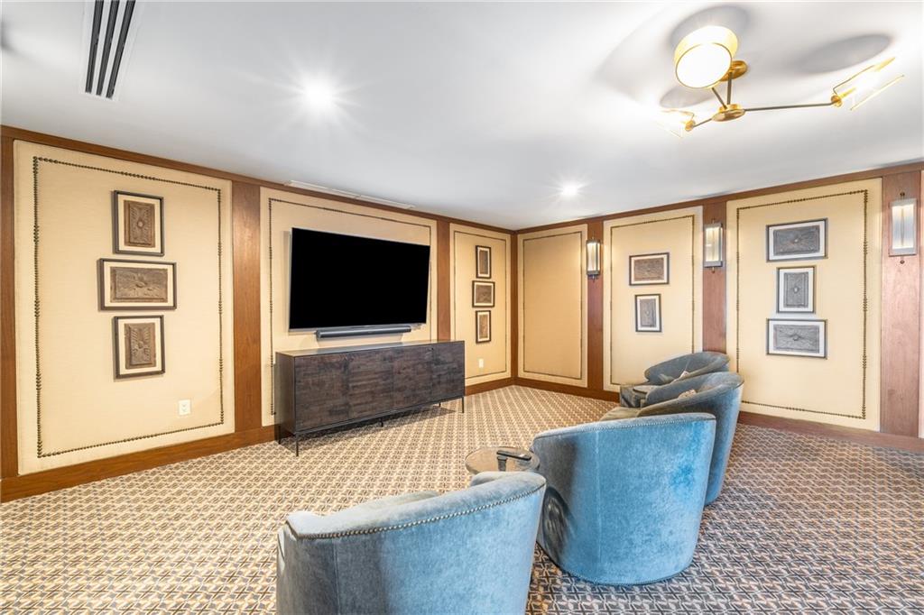 RITZ CARLTON RESIDENCES - Residential