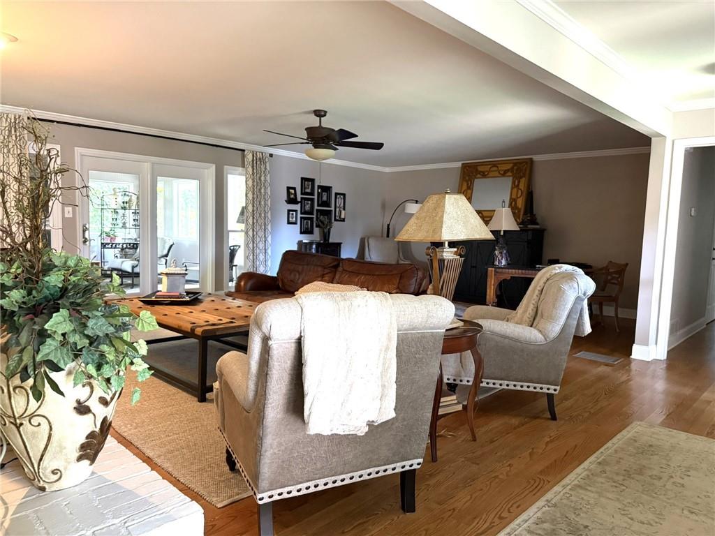 747 Dogwood Circle