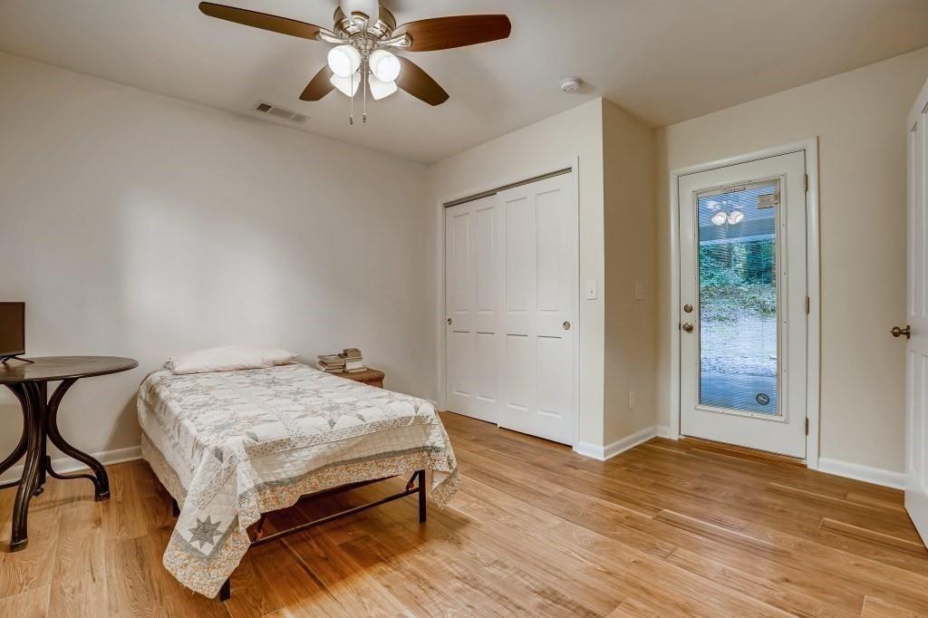 COUNTRY CLUB ESTATES - Residential