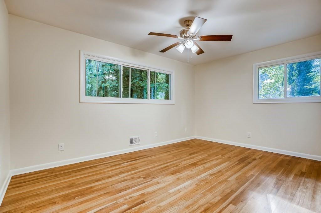 COUNTRY CLUB ESTATES - Residential