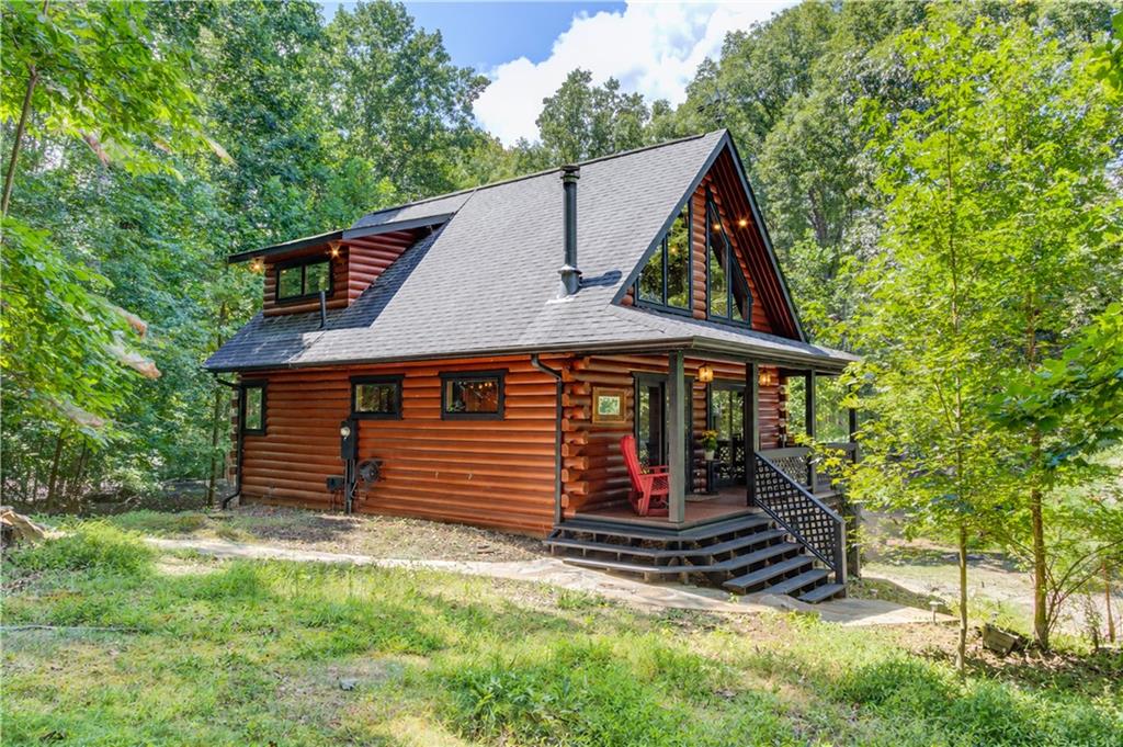 6893 Lakeside Place