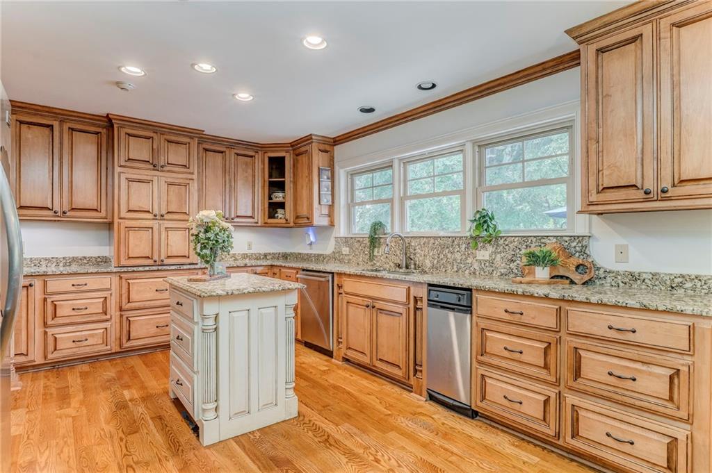 2111 Meadow Island Road