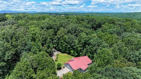 A home in Dawsonville