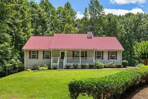 A home in Dawsonville