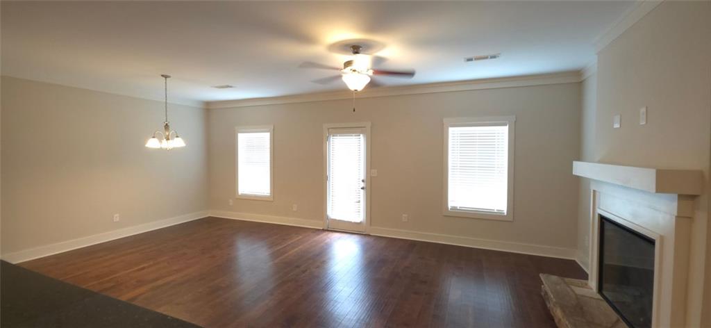 1716 LINCOLN Drive
