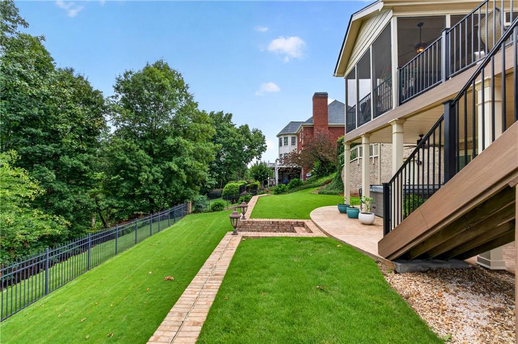 1213 Edenham Lane