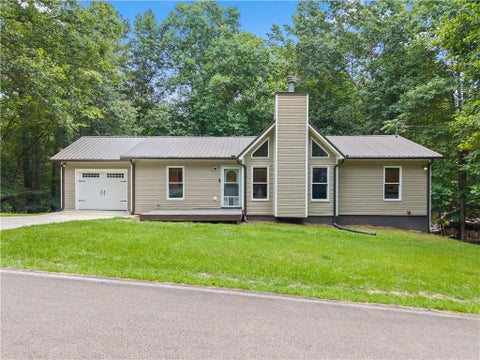 Homes For Sale - 92 Bamby Lane<br/> Ellijay, GA 30540