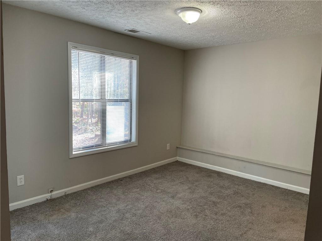 Old Roswell Corners - Residential Lease
