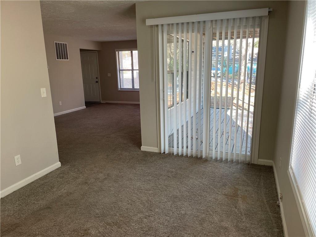 Old Roswell Corners - Residential Lease