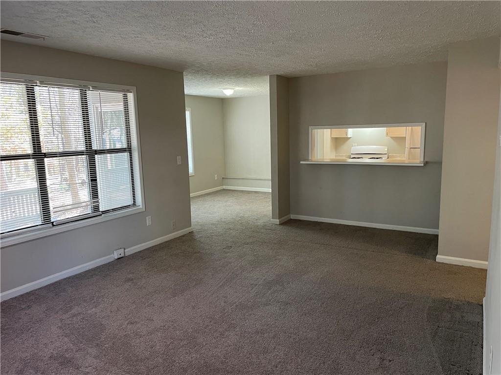 Old Roswell Corners - Residential Lease