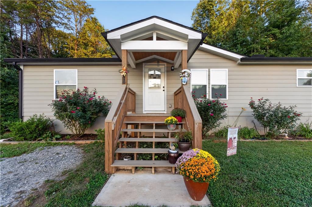1641 Old Dahlonega Highway