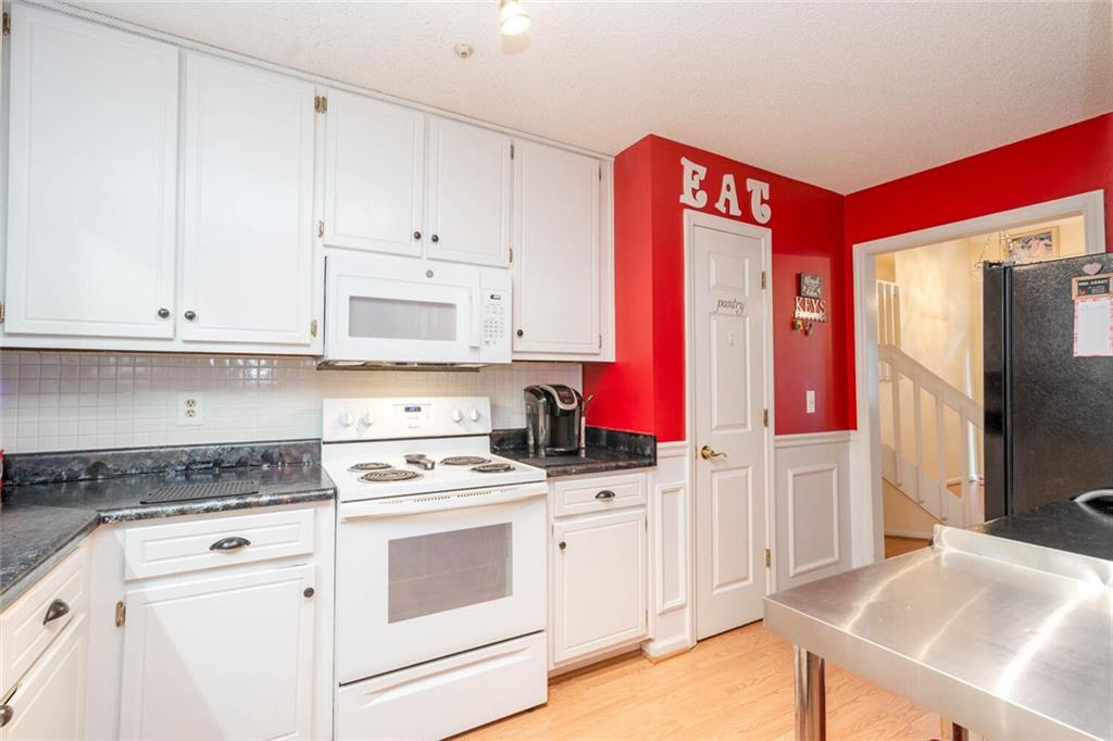 4801 Deer Chase