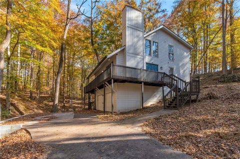 Homes For Sale - 4870 Wade Valley Way<br/> Cumming, GA 30040