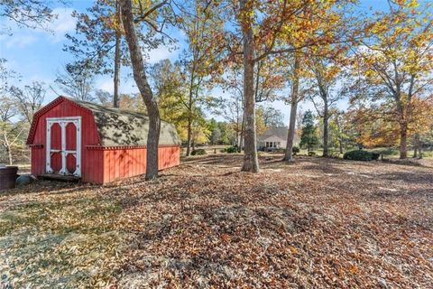 A home in Clarkesville