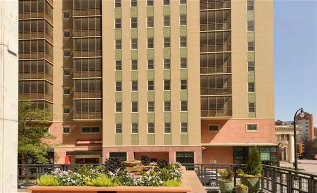 300 Peachtree Street NE 5M