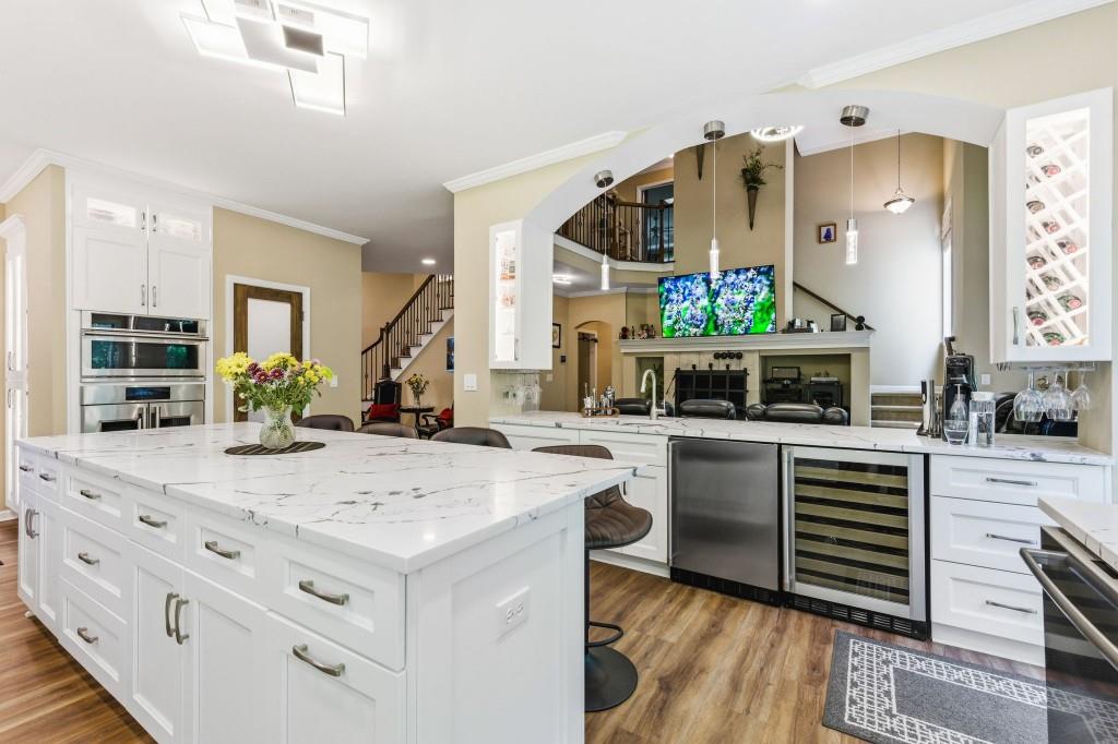 2436 Fontainebleau Drive