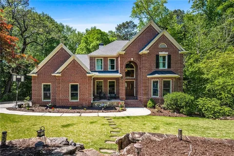 2436 Fontainebleau Drive, Dunwoody, GA 30360 - #: 7755399