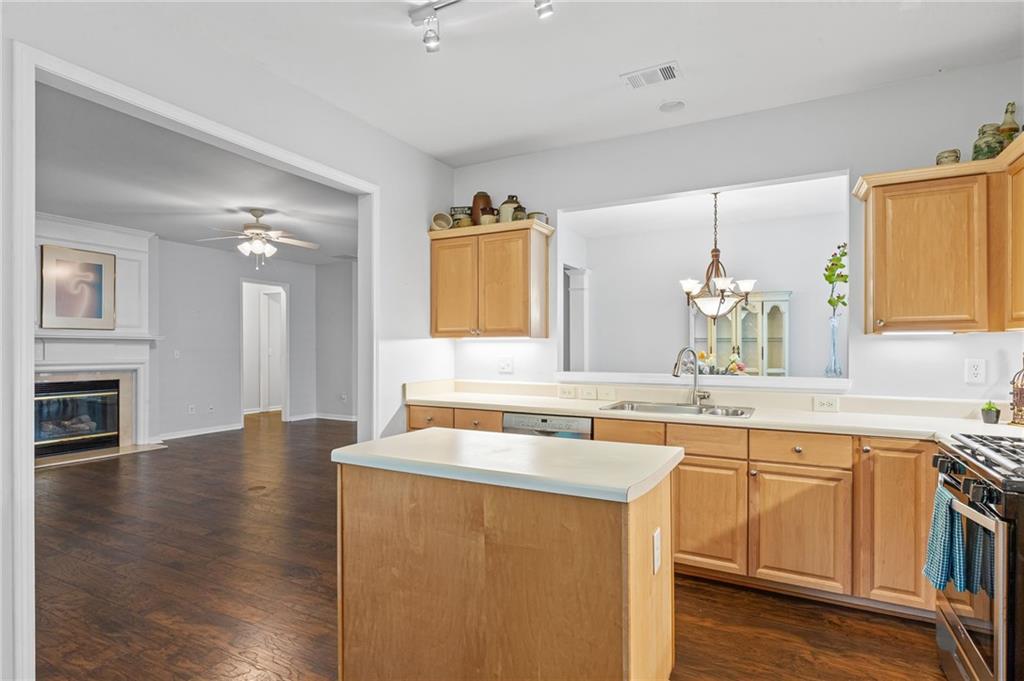 6360 Waveland Drive, Cumming, Georgia image 12