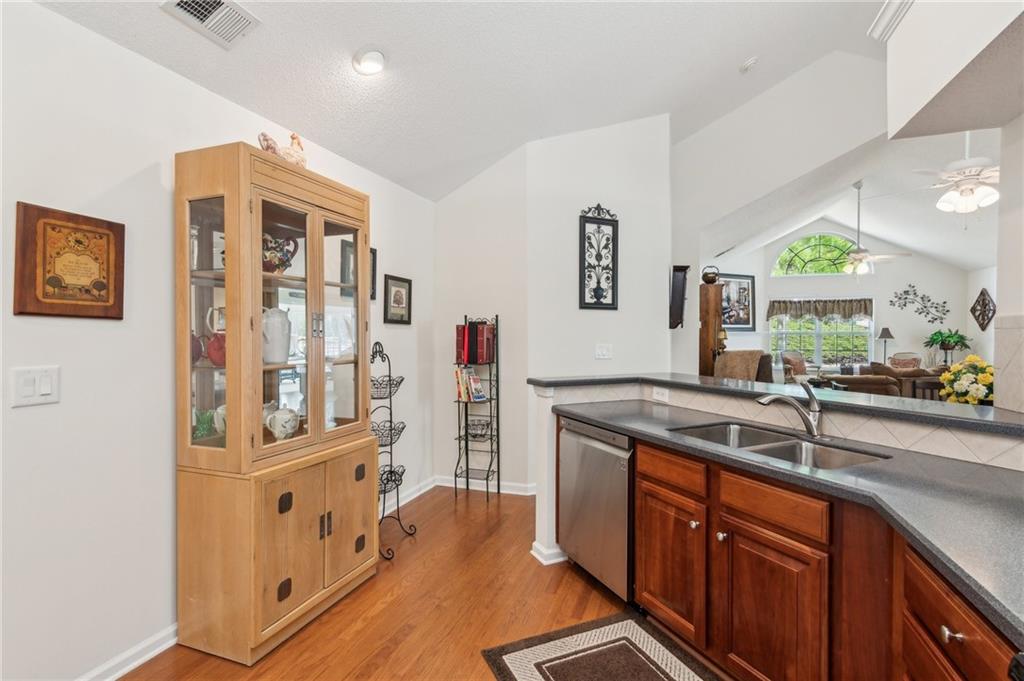 6103 Menlow Court, Cumming, Georgia image 15