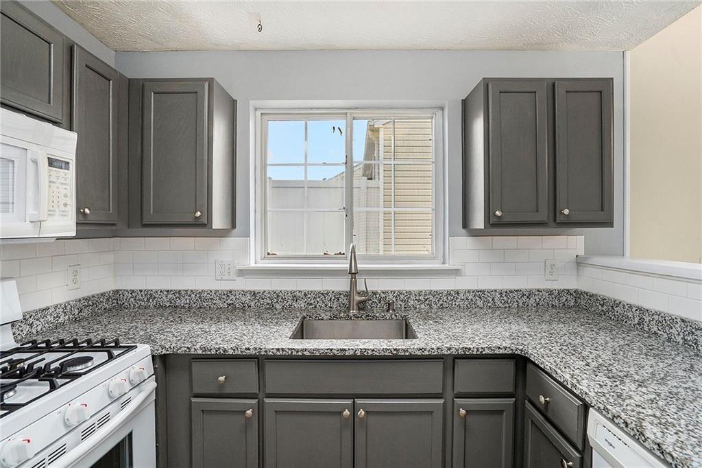 West Oaks - Residential Lease