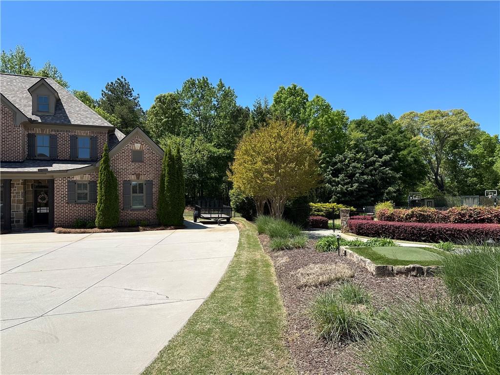 187 Slate Drive, Buford, Georgia image 14