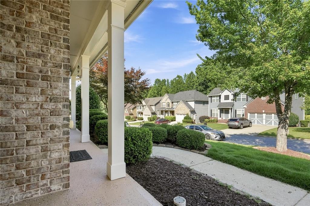 2585 Lansing Lane