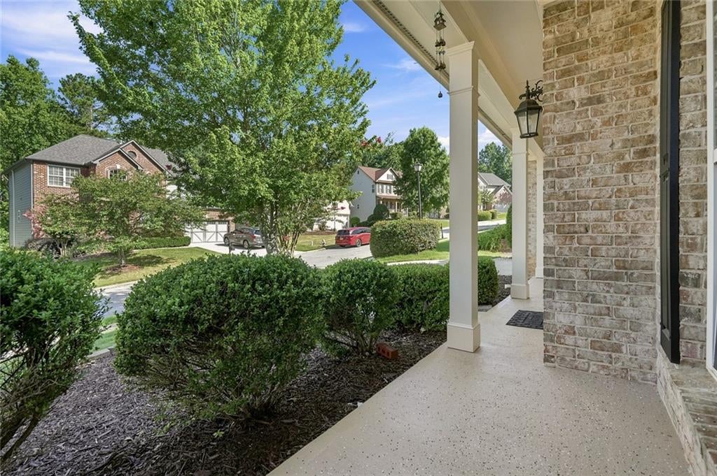 2585 Lansing Lane
