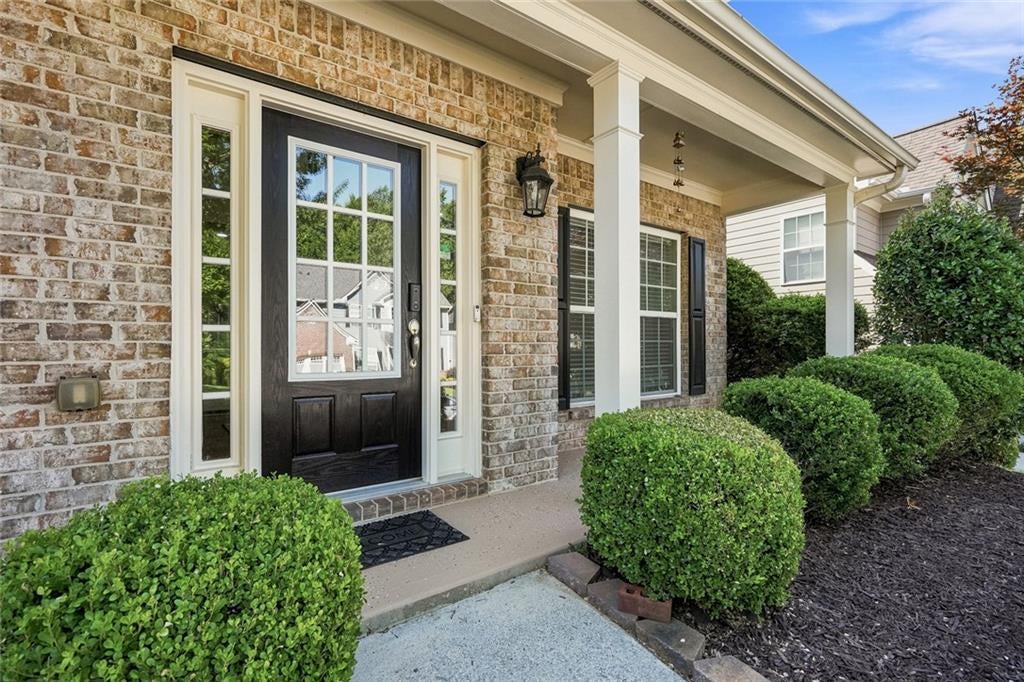 2585 Lansing Lane
