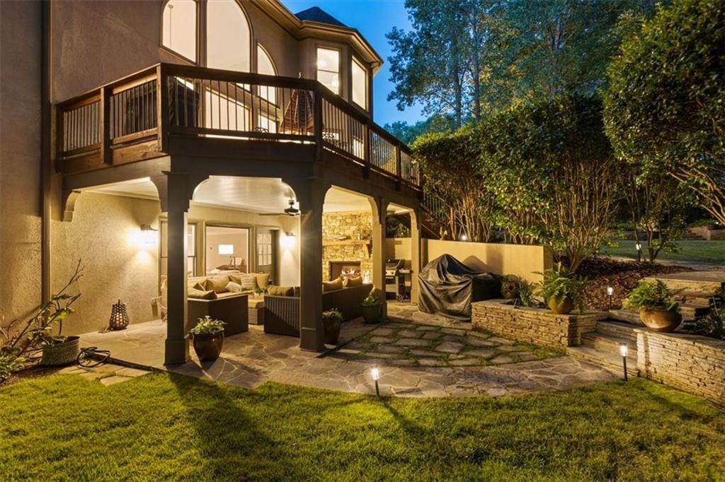 555 Treyburn View