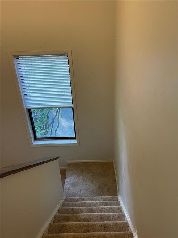 2704 Cumberland Court #27, Smyrna, Georgia image 13
