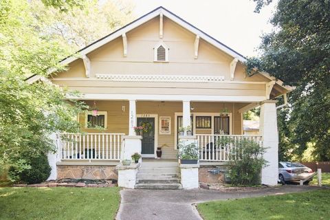 Photo of 1283 Oak Street SW, Atlanta, GA 30310 (MLS # 7390257)