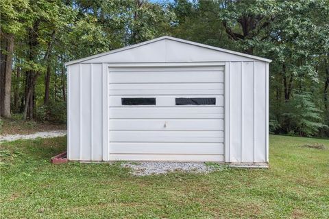 A home in Clarkesville