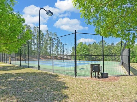 A home in Dacula