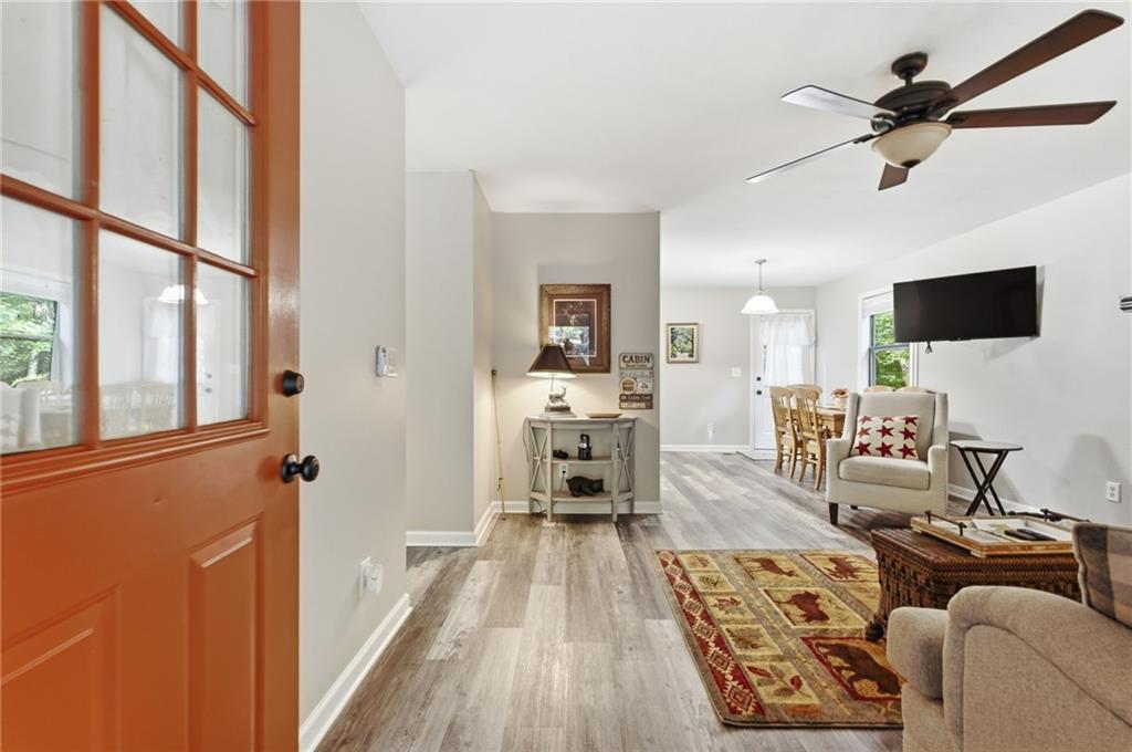 94 Winding Way