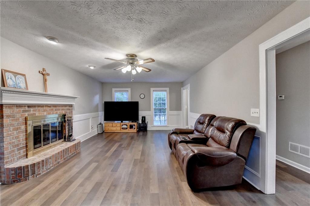 3253 Brookshire Way, Duluth, Georgia image 11