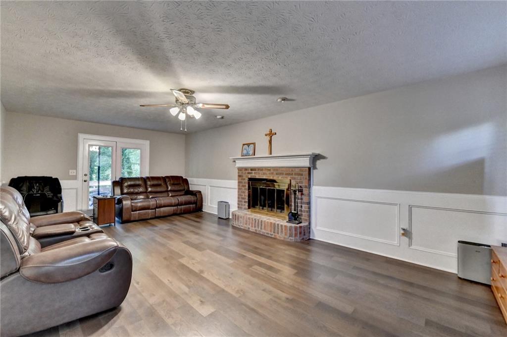 3253 Brookshire Way, Duluth, Georgia image 9
