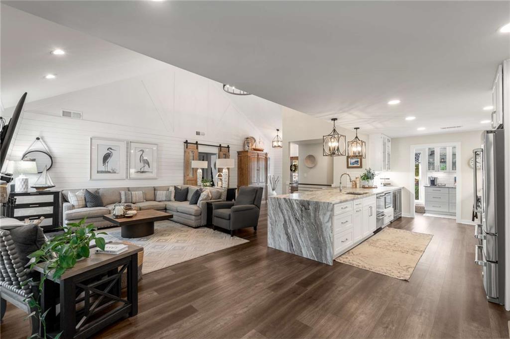 6477 Old Shadburn Ferry Road