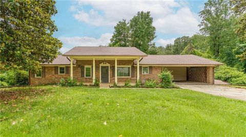 Homes For Sale - 4918 Old Cornelia Highway<br/> Hall County, Lula, GA 30554