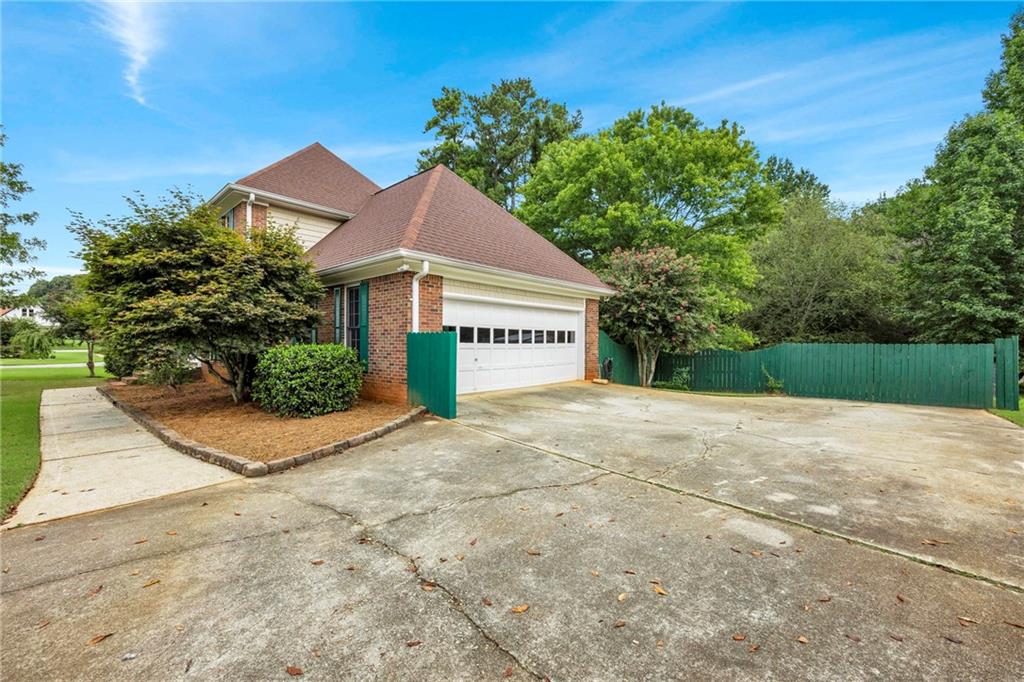 4002 Camary Drive
