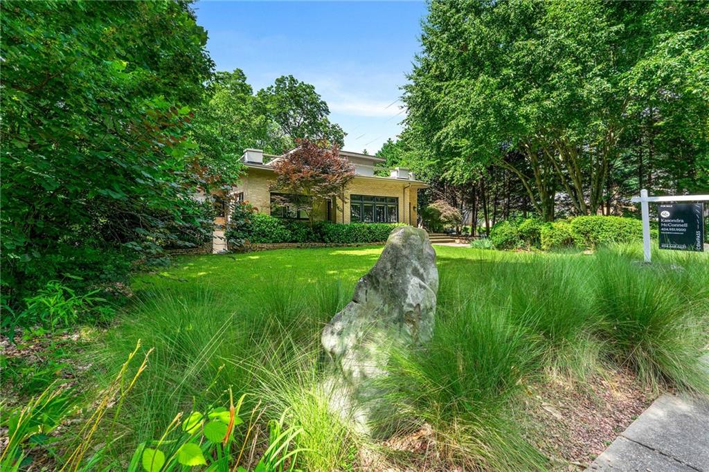 1181 Fairview Road NE