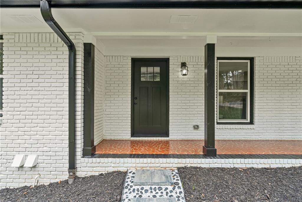 2376 Melinda Drive NE