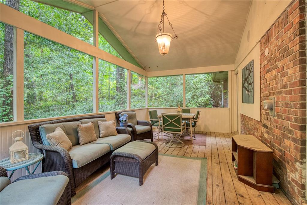 220 N Springs Court, Sandy Springs, Georgia image 13
