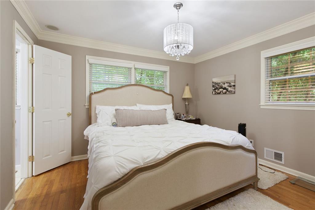 220 N Springs Court, Sandy Springs, Georgia image 12