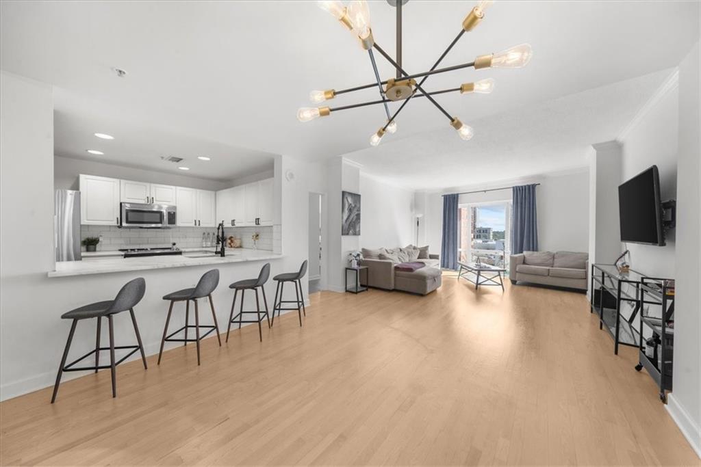 3475 Oak Valley Road NE 410