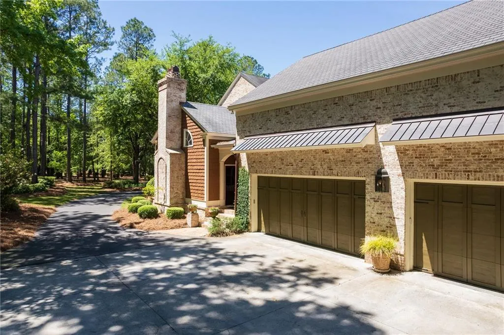 Valdosta, Georgia 31605, United States, 5 Bedrooms Bedrooms, ,7 BathroomsBathrooms,Residential,Active,59791